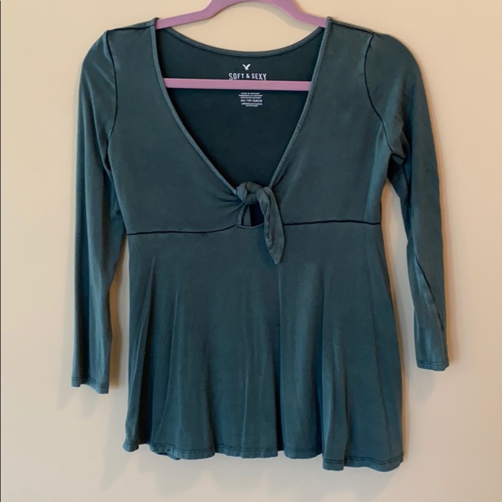 american eagle mid-sleeve top